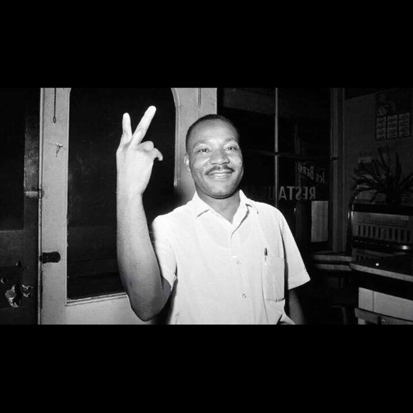 Meet your Posher, Jeffrey - Picture 1 of 1